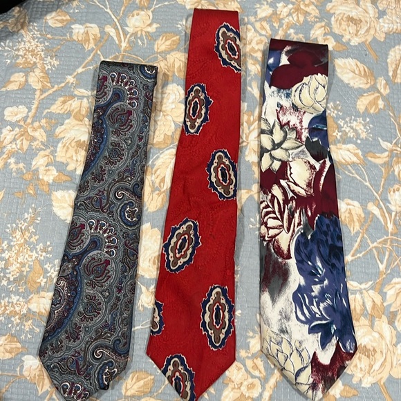 3 Pierre Cardin ties; 2 vintage and 1 silk - Picture 1 of 6
